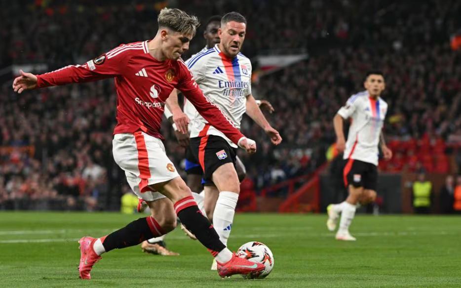 开云体育-惊天逆转！曼联连追三球实现绝地反击，一样起来我们记者首页原因合作安全.-开云体育